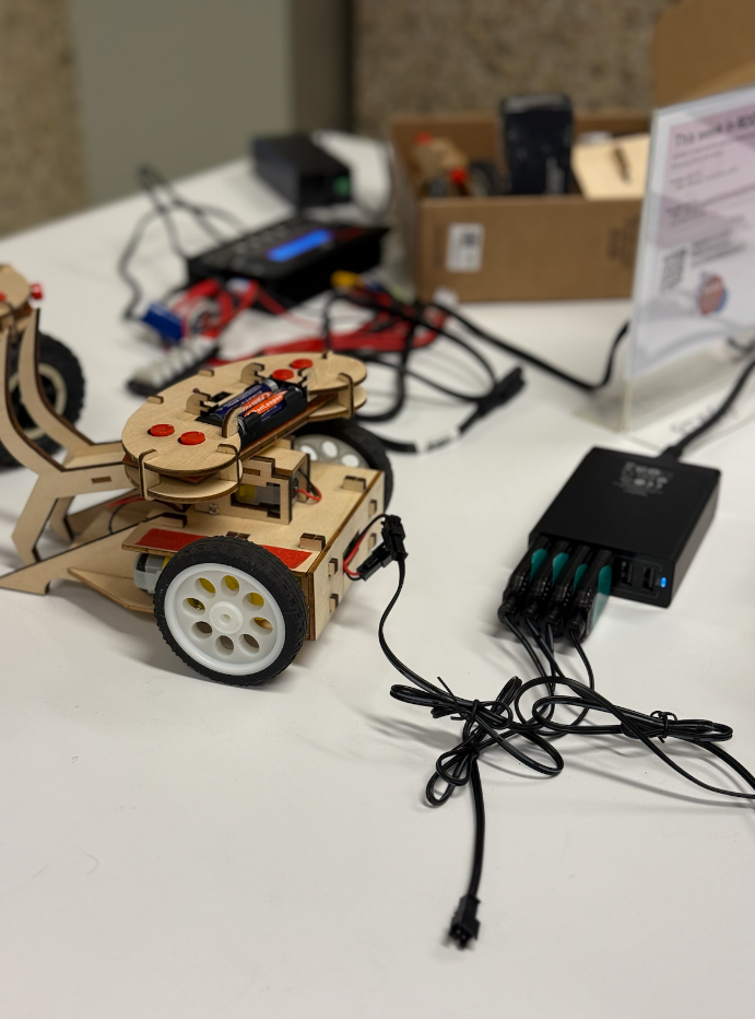 laser cutting cars' charge station